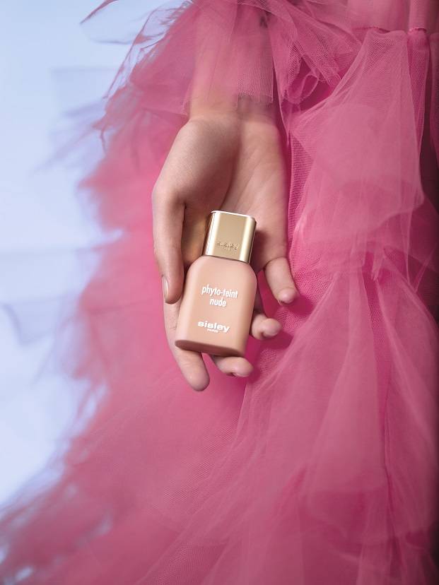 كريم أساس شفاف من 