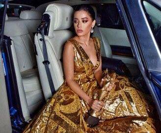 بالفيديو - هكذا كانت رحمة رياض في سن الـ17