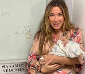 خاص "لها" - الصور الأولى لسابين ورضيعها إيلي سيرج عيد