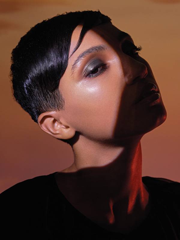 الظلال Ombre Premiere Laque 37 Lame Bronze القلم Stylo Ombre Et Contour 17 Contour Kaki القلم Stylo Ombre Et Contour 19 Contour Beige