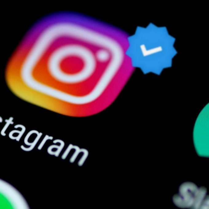 نتائج صادمة: متابعة مشاهير انستغرام تضرّ بالصحة النفسية