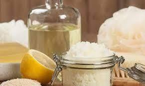 الطريقه الصحيحة لاستخدام مقشّر الجسم