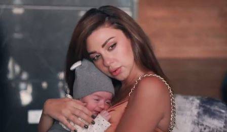 ميريام فارس تنشر الخطوات الأولى لطفلها الصغير بفيديو طريف