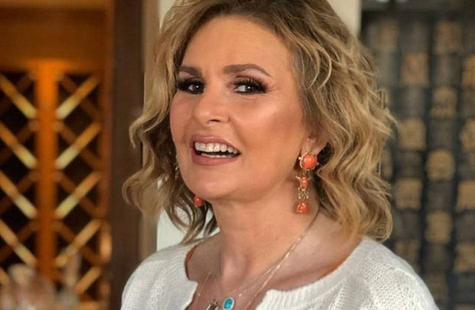 رسالة دعم من يسرا الى وزيرة الصحة المصرية بعد إصابتها بأزمة قلبية