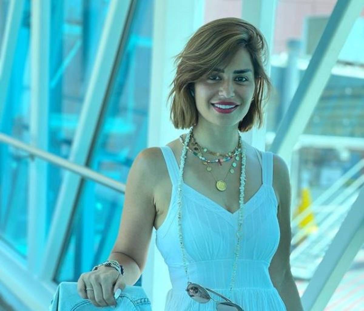 منة فضالي تضج أنوثةً بعد ظهورها بلوك مختلف