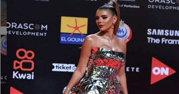 دانا حمدان تهاجم نجمة في 