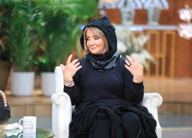 بعد توضيح تصريحاته عن الأفلام... شهيرة تدافع برسالة صريحة عن أحمد السقا