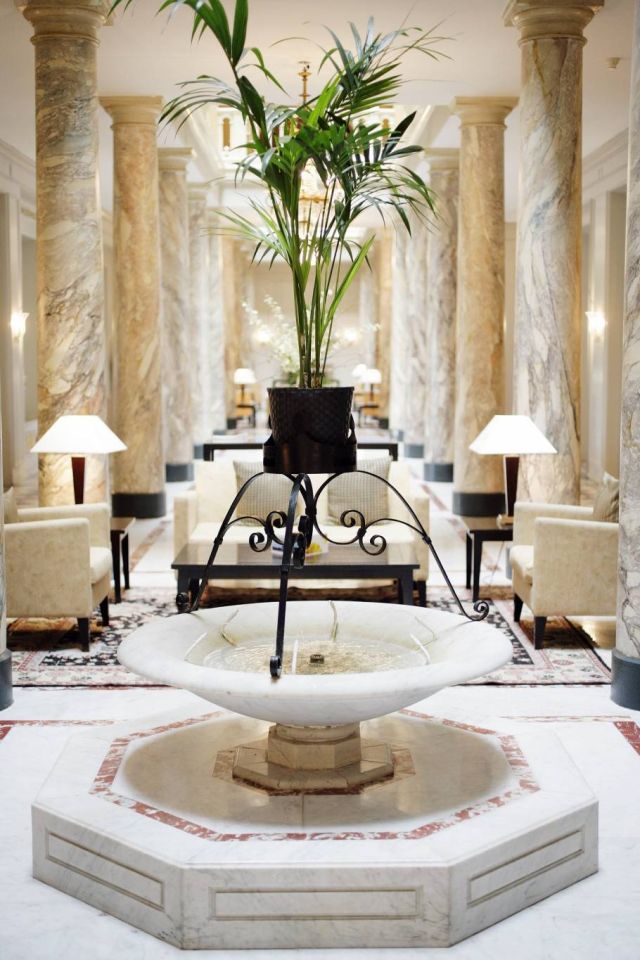 3Couronnes-general-2010-NL(c)HotelDesTroisCouronne ©  (3)