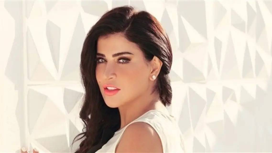 بالفيديو - جومانا مراد تتحدث عن تجربة الإنجاب في أميركا وهذا ما قالته عن الانتحار
