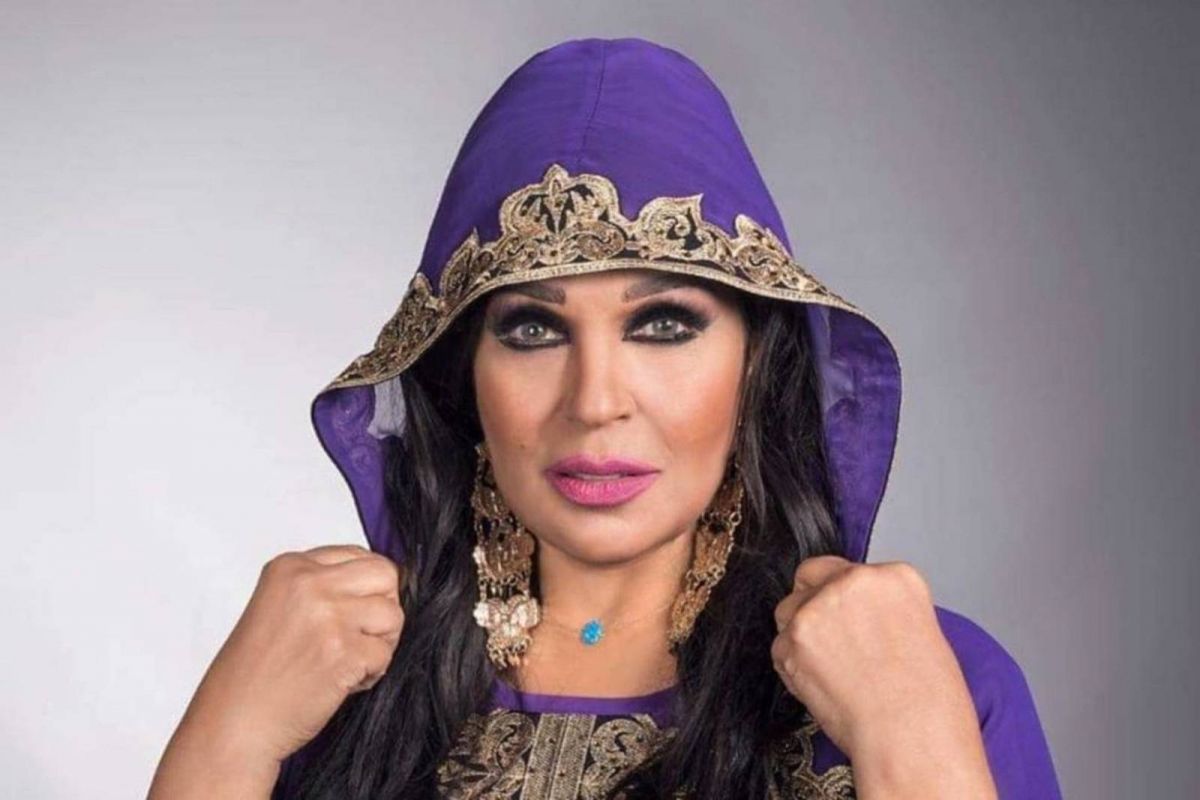 فيفي عبده تكشف سبب مرضها وبقائها في المنزل من دون حركة