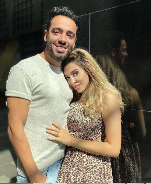 رامي جمال يحتفل بميلاد زوجته: 