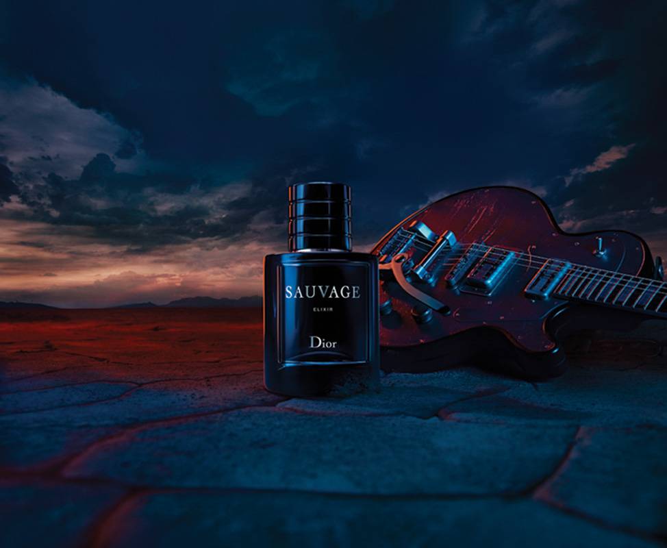 DIOR ‏SAUVAGE ELIXIR عطر استكشافي أنيق