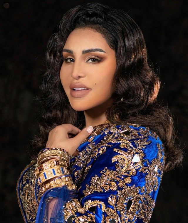 الموت يفجع النجمة أحلام وكلمات من القلب