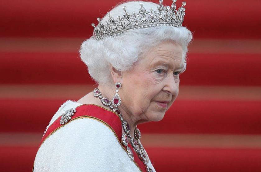 كيف علّقت الملكة إليزابيث على لقب 