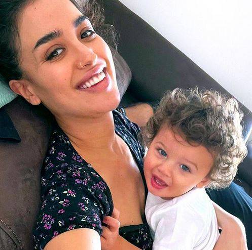 بالفيديو - نينا عبد الملك تردّ على سؤال خاص وابنها محط اهتمام الجمهور