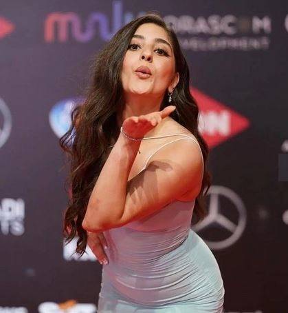 بالصور -  مايان السيد تتألق في الجونة بإطلالات شبابية أنيقة