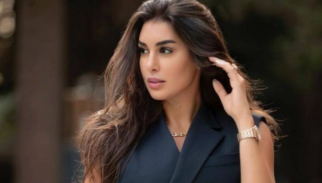 بعد أزمتها مع والدها.. ياسمين صبري بالحجاب