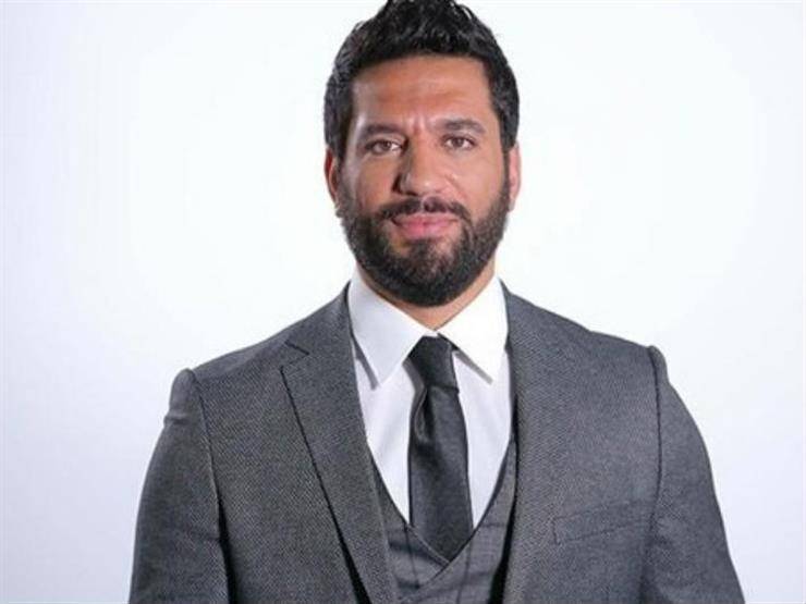 حسن الرداد يتذكر والديه بصورة من طفولته