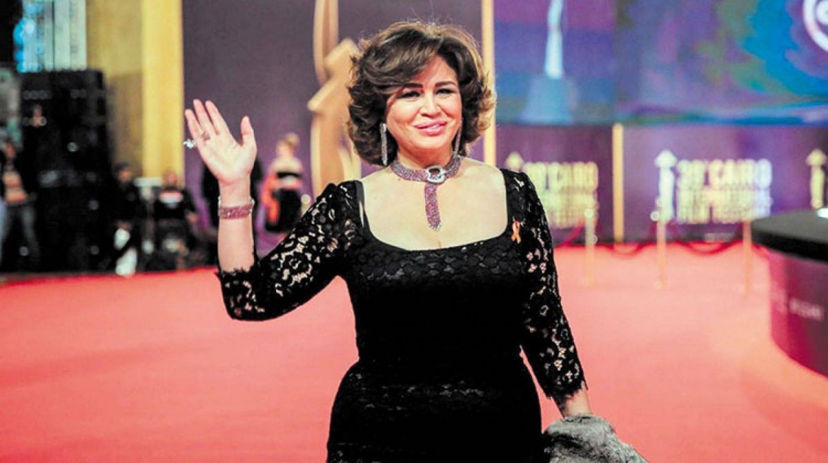 بالفيديو - إلهام شاهين تتحدّى منتقدي اسم مسرحيتها: 