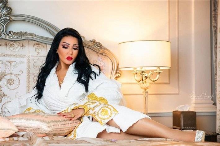 سمية الخشاب مجدداً بـ