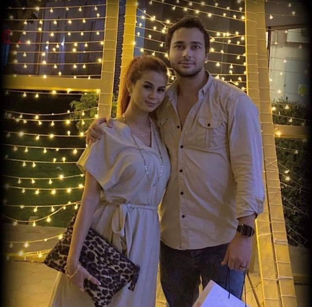 تعليق منة عرفة بعد عودتها لزوجها إثر طلاق دام 48 ساعة!