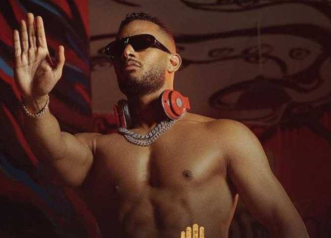 محمد رمضان في أزمة جديدة بسبب صوره مع ممثلة هندية