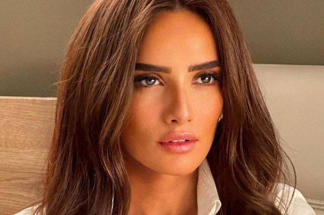 فيديو طريف لزينة مع طبيبها قبل خضوعها لجراحة عاجلة