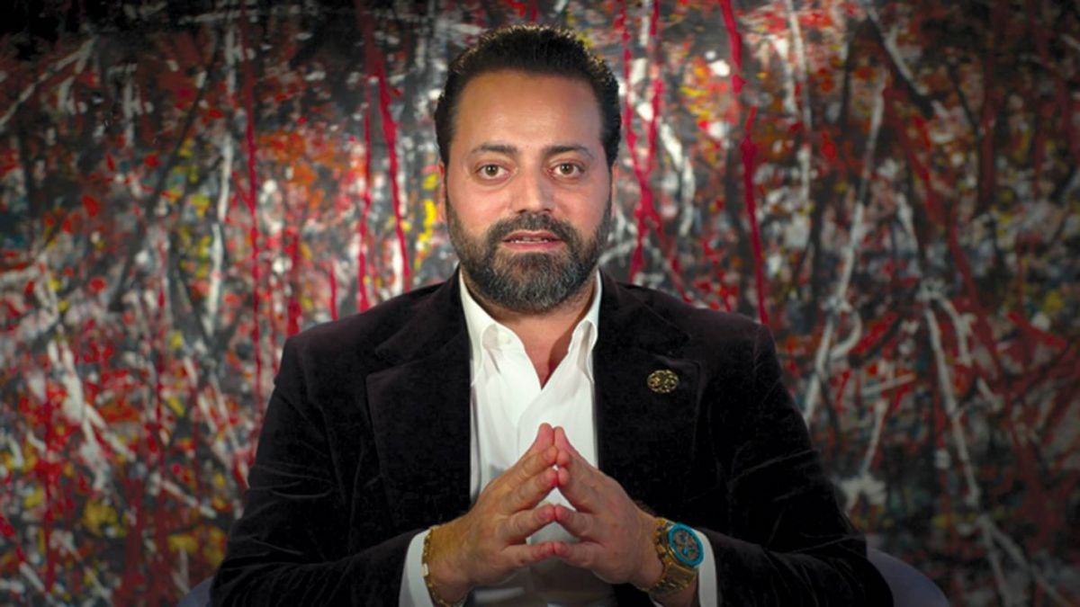 مؤسس أكاديمية 