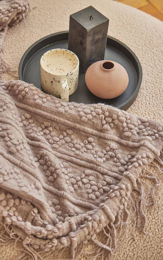 GREY BOBBLE ZIG ZAG THROW