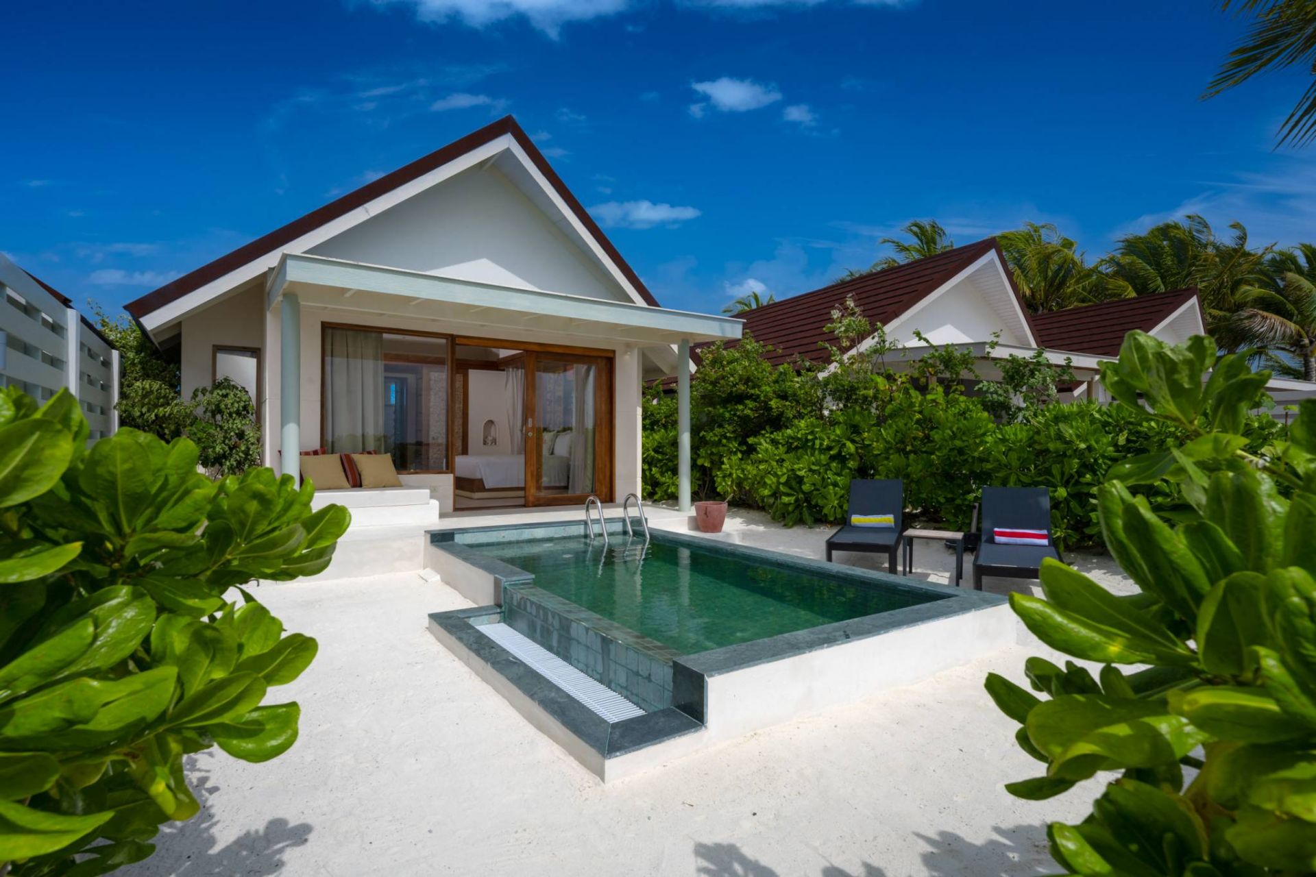 OBLU SELECT LOBIGILISunNest BEACH POOL VILLA OUTSIDE