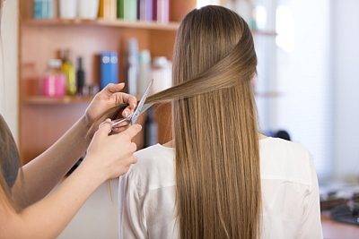 أفضل الوصفات لعلاج تقصّف الشعر قبل الشتاء