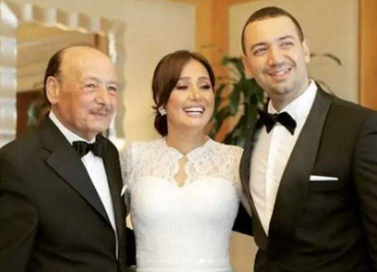 بالفيديو - حلا شيحة وزوجها يتصالحان مع والدها وأول ظهور لها بالعباءة والحجاب