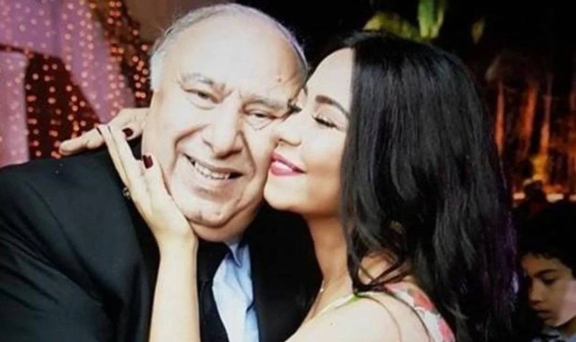 بعد إعلان شيرين عبد الوهاب طلاقها من حسام حبيب... رد فعل غريب من والده