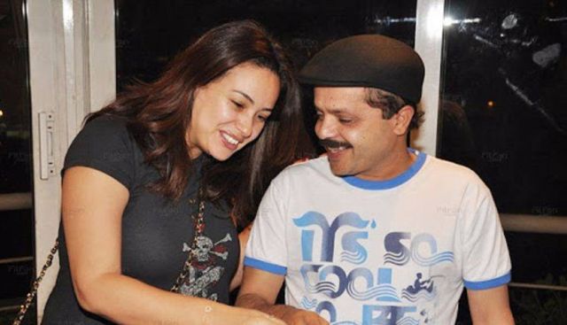 بالفيديو - محمد هنيدي لهند صبري: 