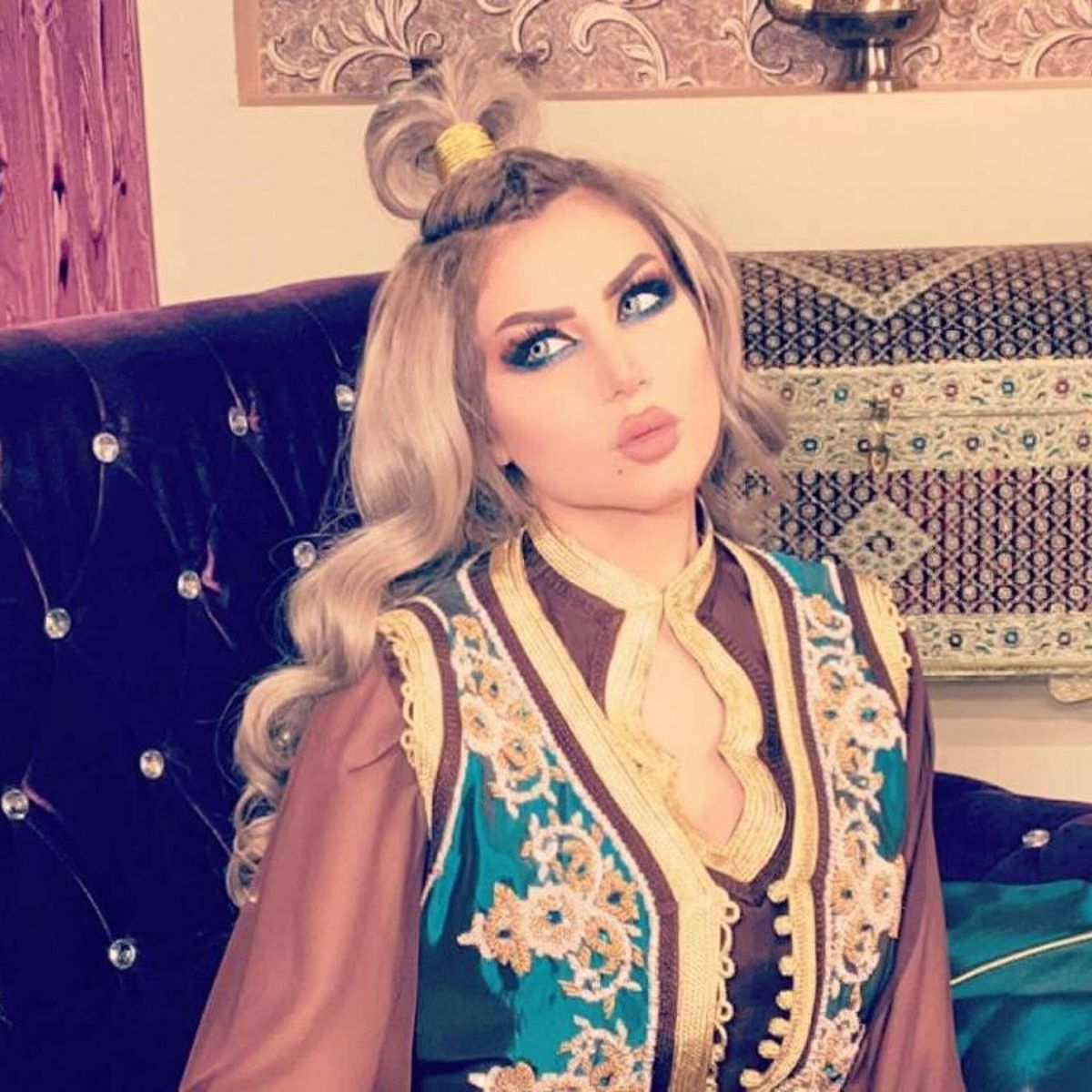 بالفيديو - حليمة بولند تستعرض كمية هائلة من الذهب وتتعرض للإنتقاد