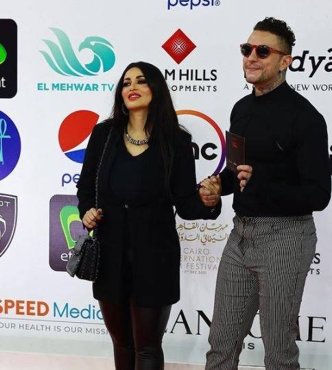 أحمد الفيشاوي وزوجته