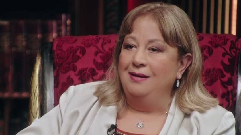 بالفيديو - شقيق سمية الألفي يكشف عن حالتها الصحية بعد خضوعها لجراحة
