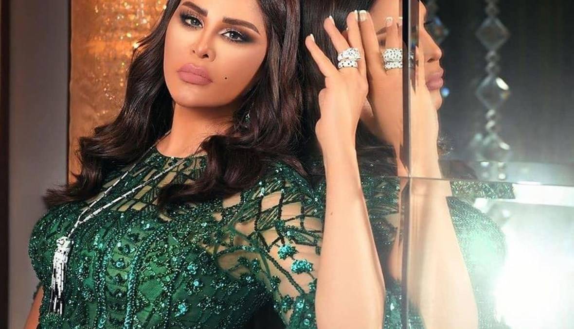بالفيديو - أحلام الشامسي تسكت فرقتها الموسيقية من أجل طفل