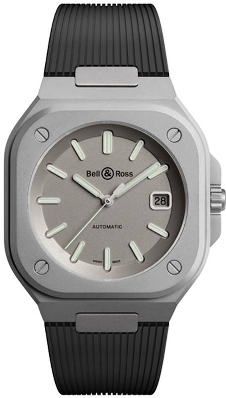 Bell & Ross تقدم ساعة BR 05 HOROLUM