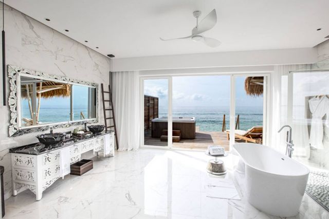 منتجع إميرالد جزر المالديف