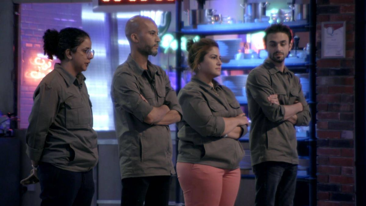 مفاجآت الحرب الباردة على متن أحدث قطارات العالم بين الرياض والقصيم في 