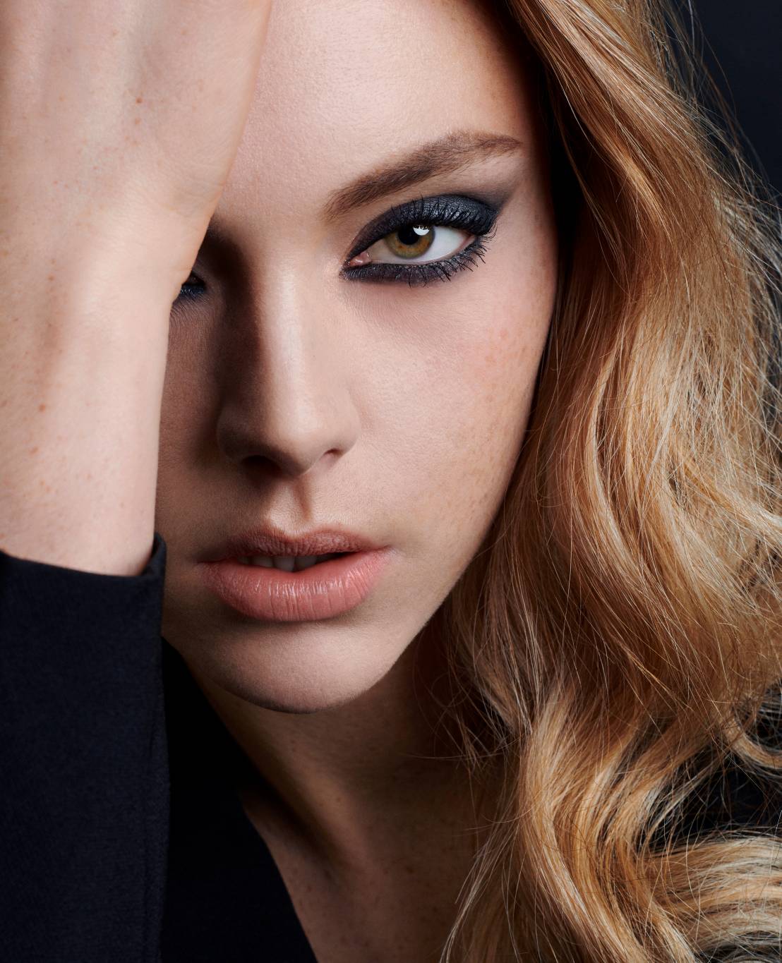 MONSIEUR BIG و DRAMA LIQUI PENCIL الجديد من لانكوم: ارتقي بإطلالة عينيك واجذبي الأنظار