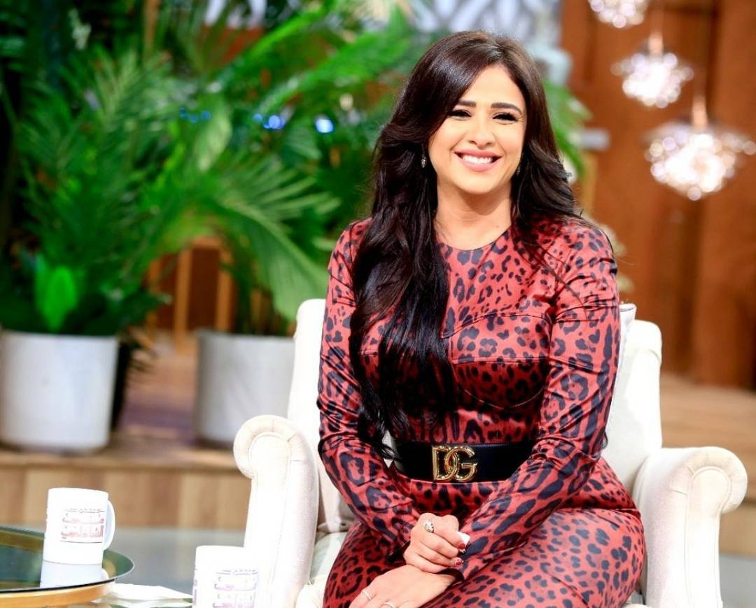 إليكِ سعر أول إطلالة لياسمين عبدالعزيز بعد شفائها