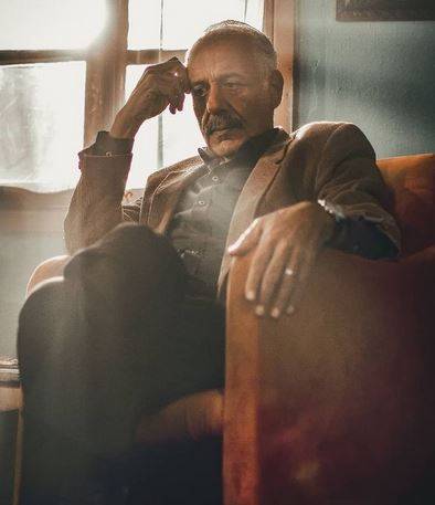 أيمن زيدان يخرج عن صمته ويردّ على 