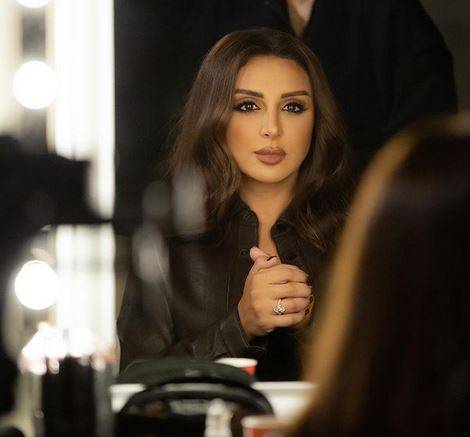 أنغام تضع بصمتها على حائط بوليفارد الرياض بعد نجاح حفلها