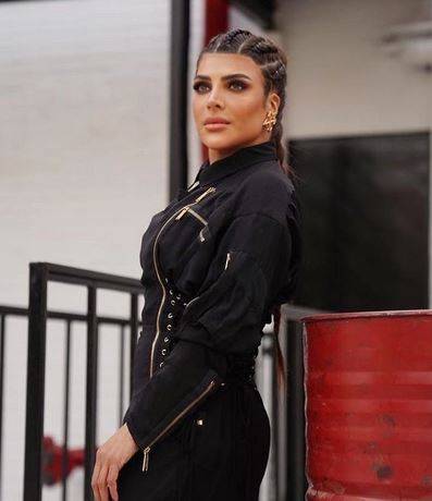 بالفيديو - غدير السبتي تكشف عن عمرها وتردّ على منتقدي رقصها في مسرحية