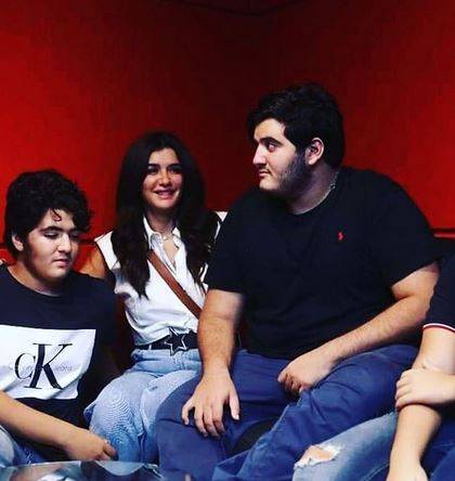 بالصور - ابن غادة عادل يصدم الجميع بخسارة وزنه الزائد وتغيّر شكله بالكامل