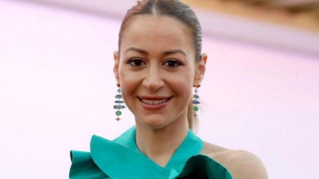 بالفيديو - منة شلبي: 