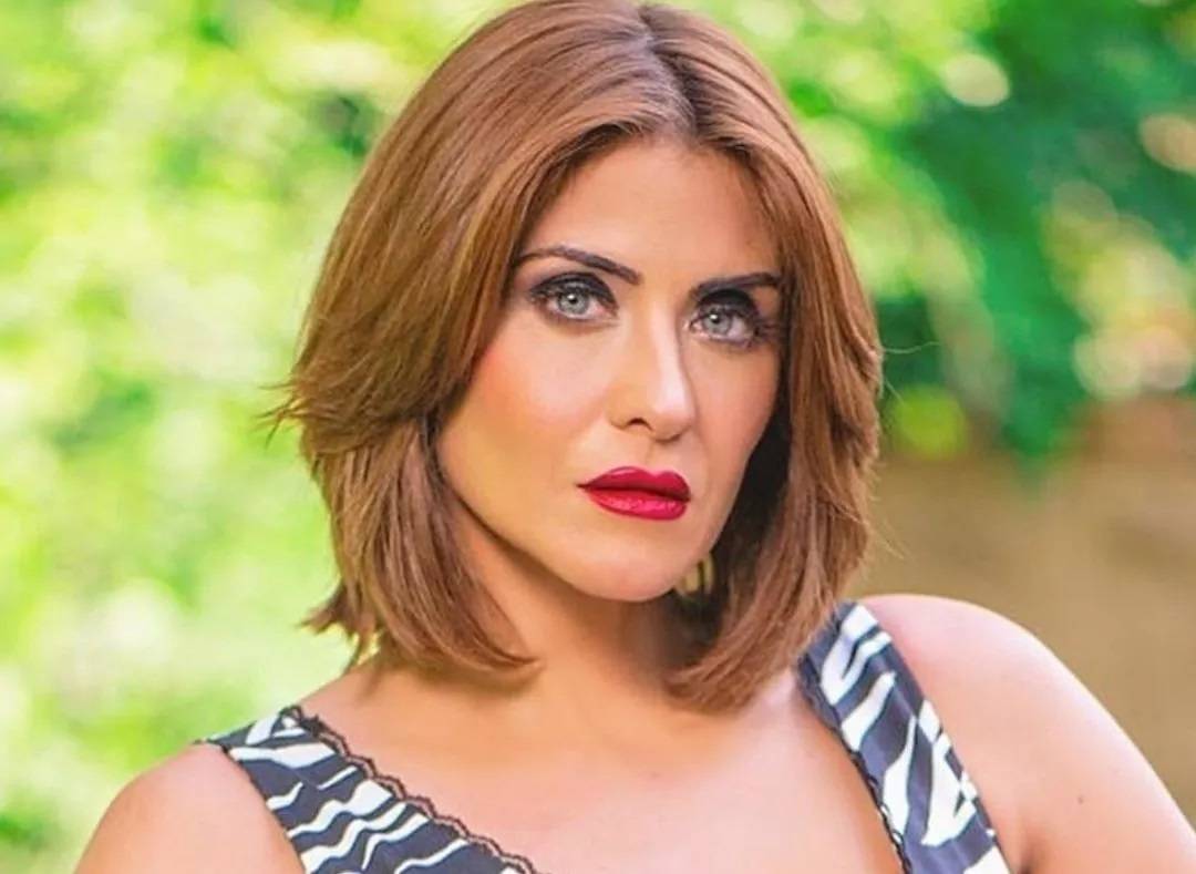 رسالة غريبة من هيدي كرم