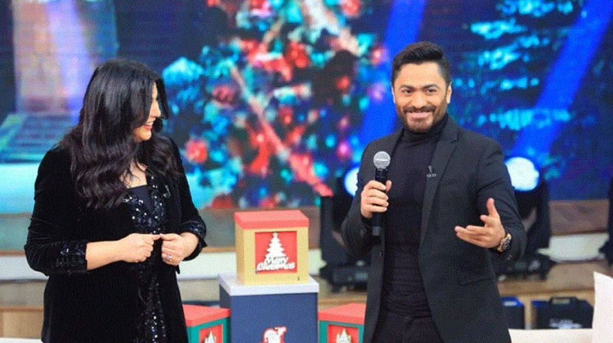 بالفيديو - تامر حسني يتهرّب من سؤال منى الشاذلي: 